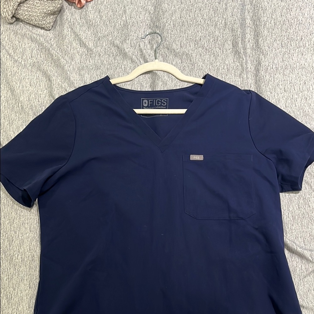 Figs Women’s Navy Blue Catarina Scrub Top